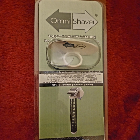 OMNISHAVER Touch Up Docking Station - Picture 1 of 2